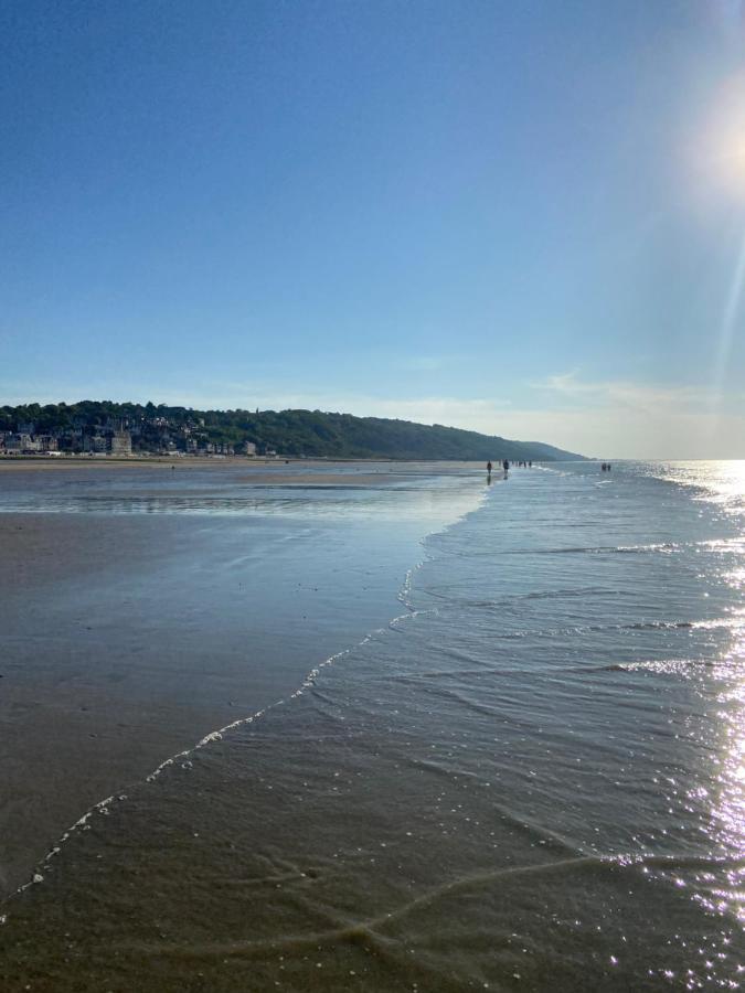 Vila La Petite Jeanine Villers-sur-Mer Exteriér fotografie